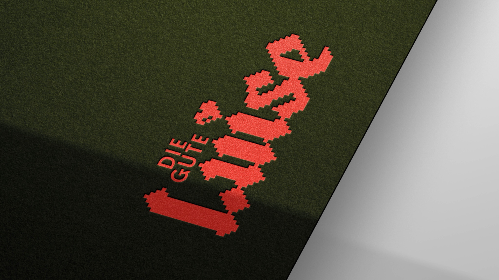 Gedrucktes Logo „Die gute Luise“ in alpiner Farbwelt.